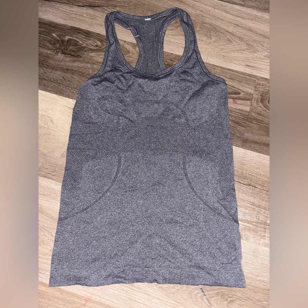 Lululemon tank bundle 
3 pc set